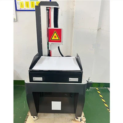Mini máquina de corte con láser CO2